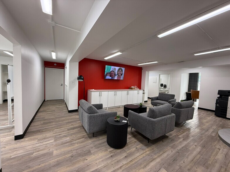 More Photos Of 5900 W Colfax Ave, Denver Auto Dealership For Lease