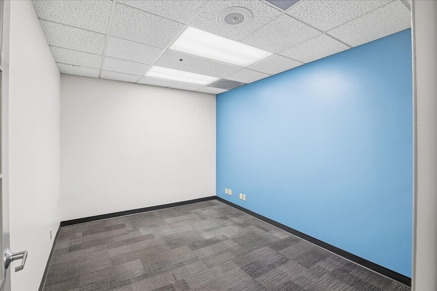 More Photos Of 12 Mauchly, Irvine Office Residential For Sale