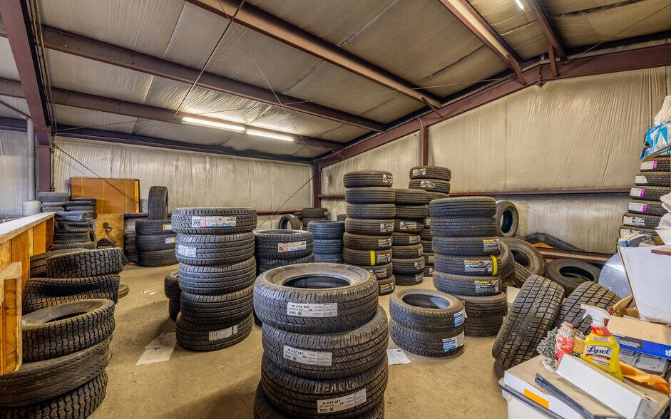 More Photos Of 2130 Big Horn Ave, Cody General Retail For Sale