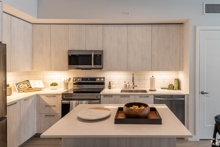 More Photos Of 1711 N University Dr, Plantation Coworking Space