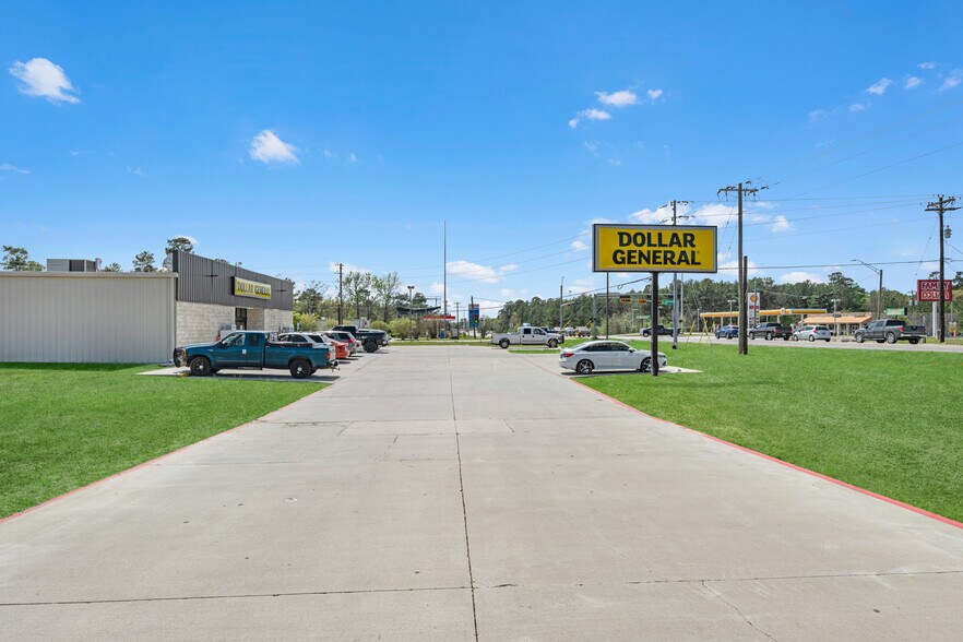 More Photos Of 10918 FM 1484, Conroe Freestanding For Sale