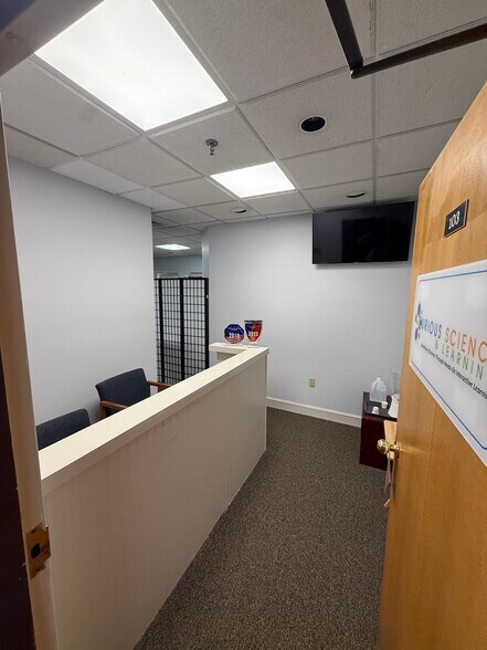 More Photos Of 319 Littleton Rd, Westford Office For Lease