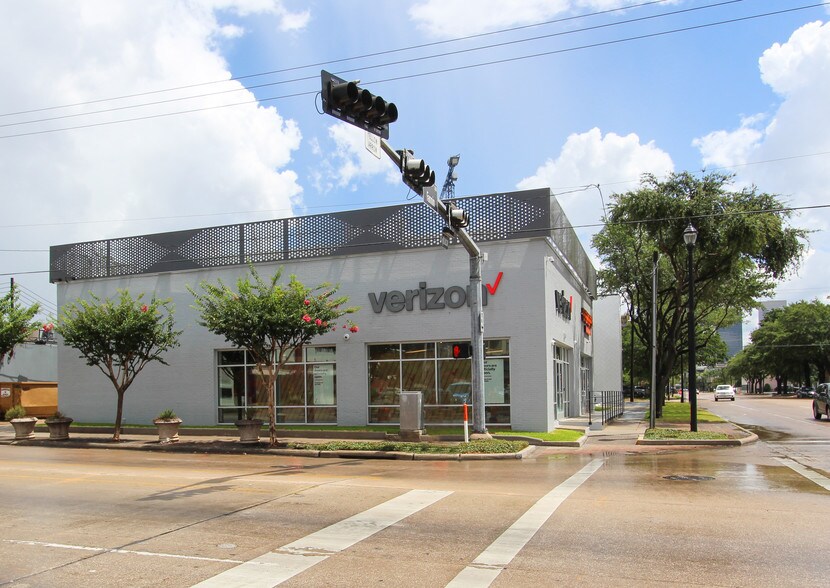 More Photos Of 3100 Fannin St, Houston Storefront Retail Office For Lease