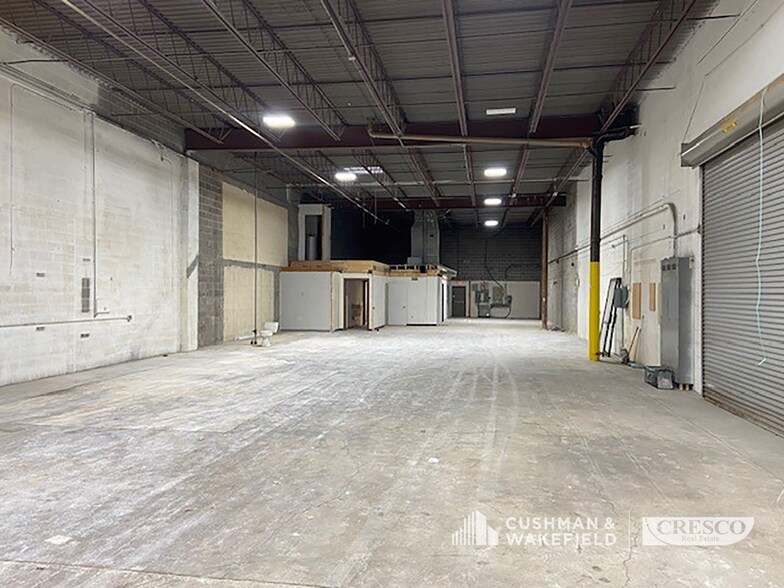 More Photos Of 4650 W 160th St, Cleveland Industrial For Sale