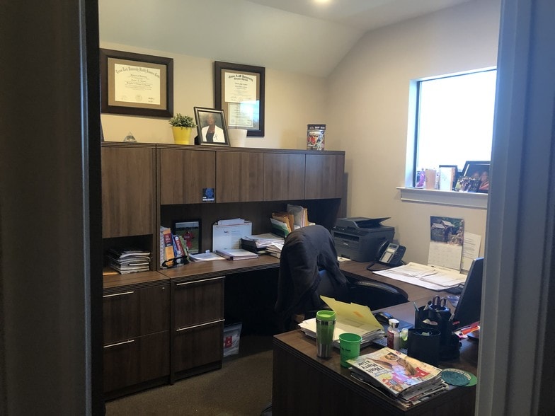 More Photos Of 456 Park Grove Dr, Katy Medical For Lease