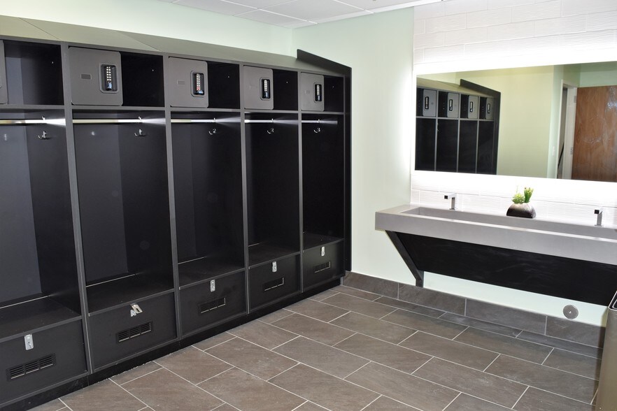 More Photos Of 101 S Elm St, Greensboro Office For Lease