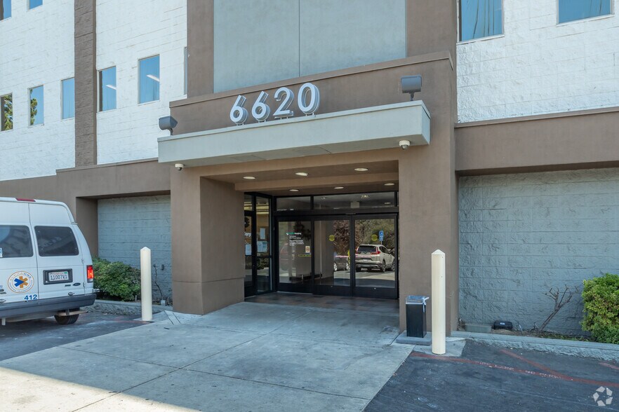 More Photos Of 6620 Coyle Ave, Carmichael Medical For Lease