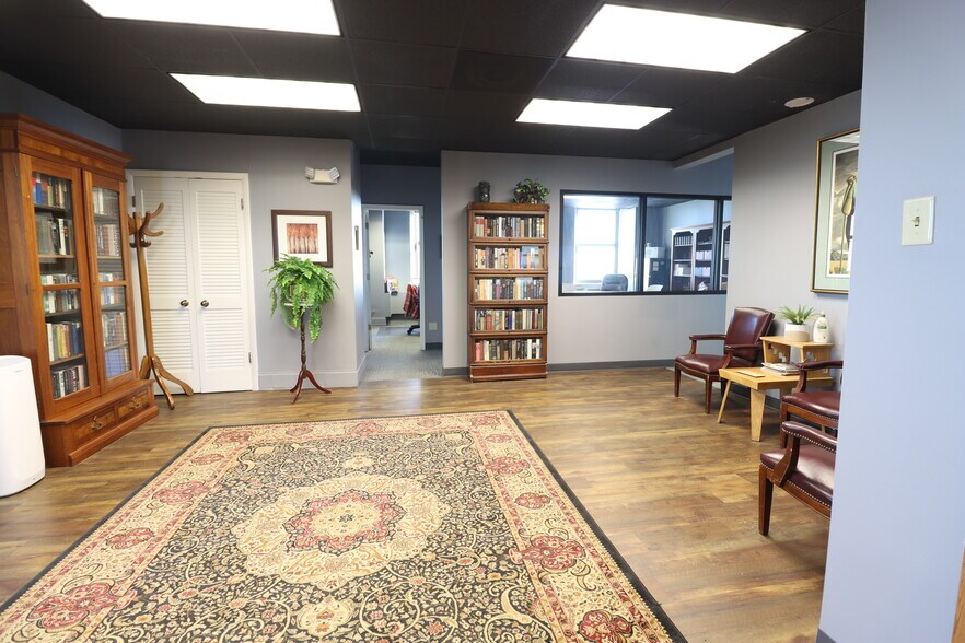 More Photos Of 116 E Berry St, Fort Wayne Office For Lease