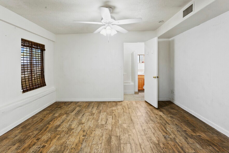 More Photos Of 349 N Royal Palm, Apache Junction Manufactured Housing Mobile Home Park For Sale