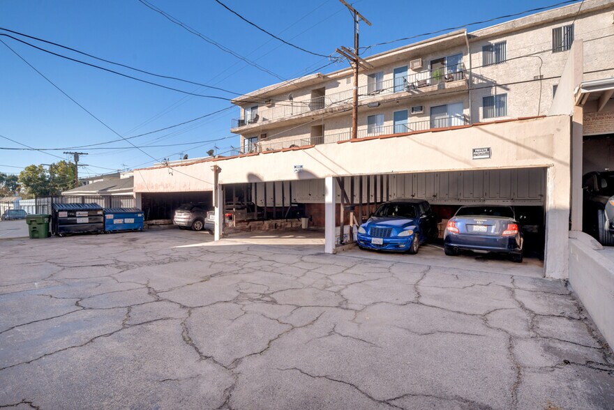 More Photos Of 1331 N Alta Vista Blvd, Los Angeles Apartments For Sale