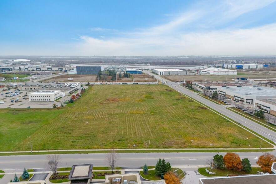 More Photos Of 70 Superior Blvd, Mississauga Land For Sale