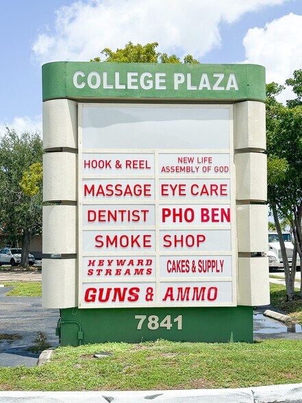 More Photos Of 7841-7899 Pines Blvd, Pembroke Pines Supermarket For Sale