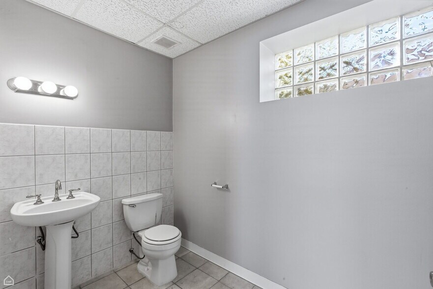 More Photos Of 6121 W Belmont Ave, Chicago Storefront Retail Residential For Sale