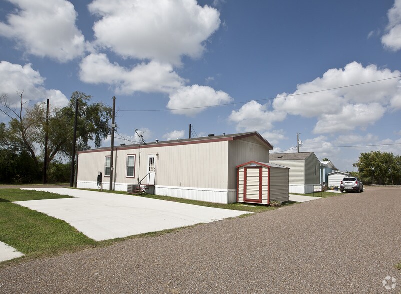 Primary Photo Of 1402 S International Blvd, Weslaco Manufactured Housing Mobile Home Park For Sale