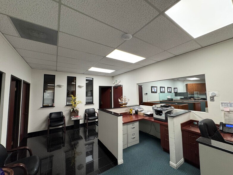More Photos Of 457 Palm Dr, Glendale Loft Creative Space For Lease