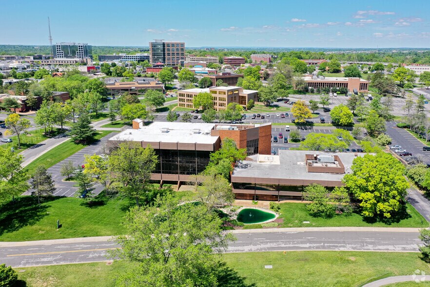 More Photos Of 11475-11477 Olde Cabin Rd, Creve Coeur Office For Lease