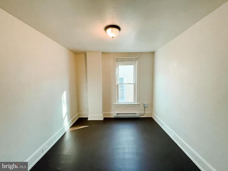 More Photos Of 228-230 Summit Ave, Hagerstown Apartments For Sale