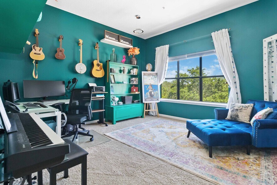 More Photos Of 3730 Avalon Park East Blvd, Orlando Office Residential For Sale