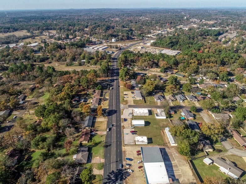 More Photos Of 3110 Gilmer Rd, Longview Office For Sale