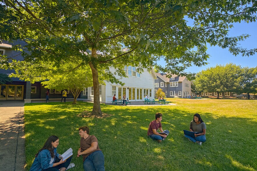 More Photos Of 1003 Gravenstein Hwy, Sebastopol Unknown For Lease