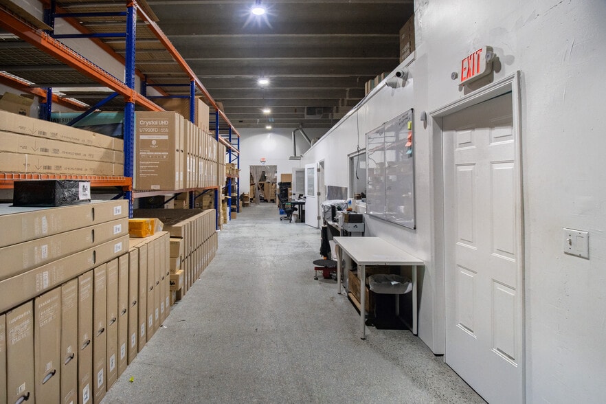 More Photos Of 3317-3347 NW 74th Ave, Miami Warehouse For Sale