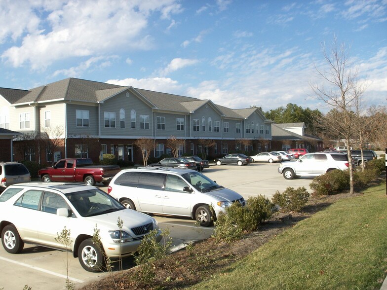 More Photos Of 2304-2402 S Miami Blvd, Durham Office For Lease