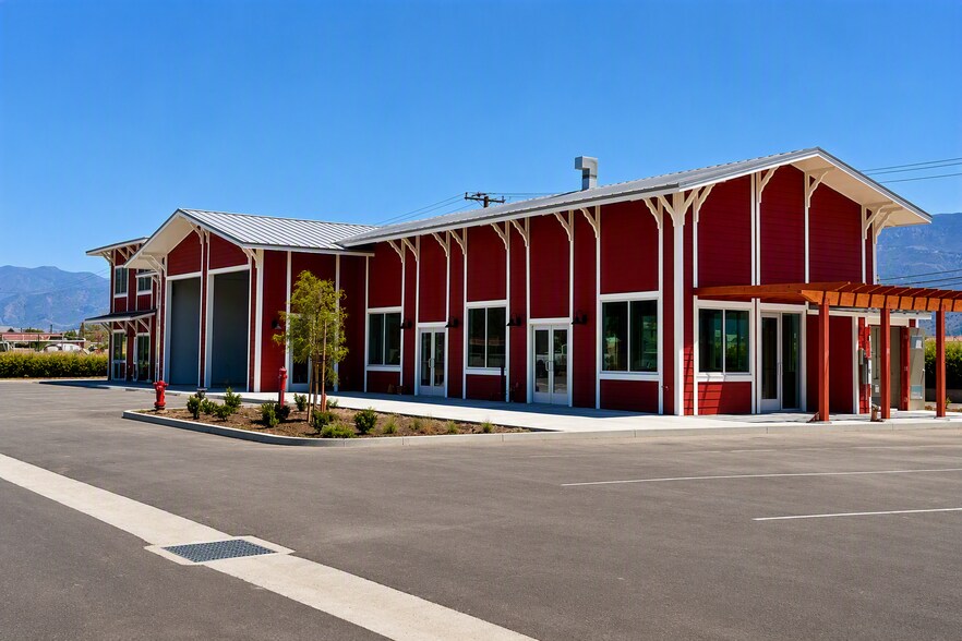 More Photos Of 35-39 E Telegraph Rd, Fillmore Freestanding For Lease