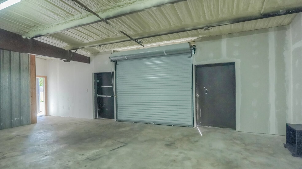 Primary Photo Of 550 FM 1959 Rd, Houston Storefront Retail Office For Lease