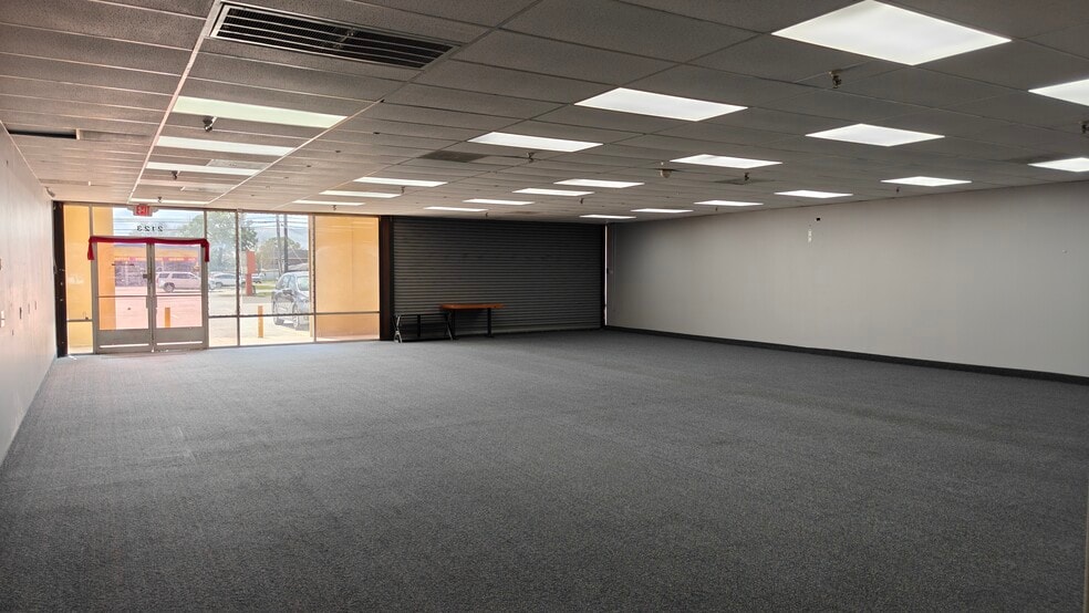 More Photos Of 2123 Southmore Ave, Pasadena Storefront Retail Office For Sale