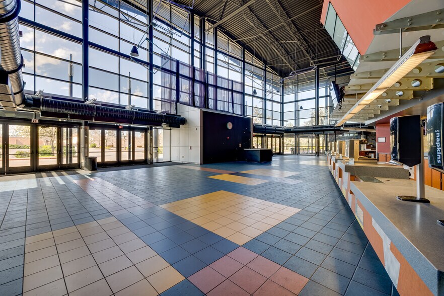 More Photos Of 16501 SE Division St, Portland Movie Theatre For Sale