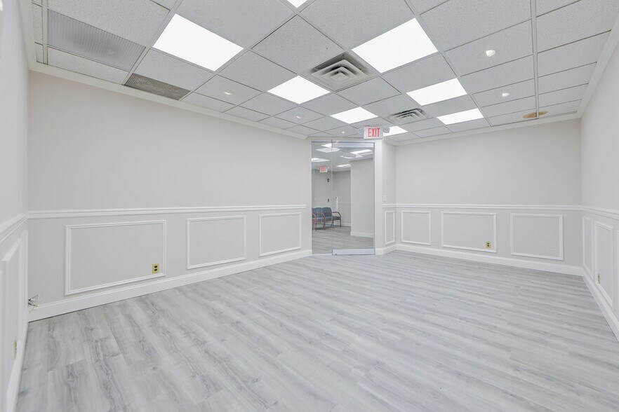 More Photos Of 41 Grand Ave, River Edge Office For Lease