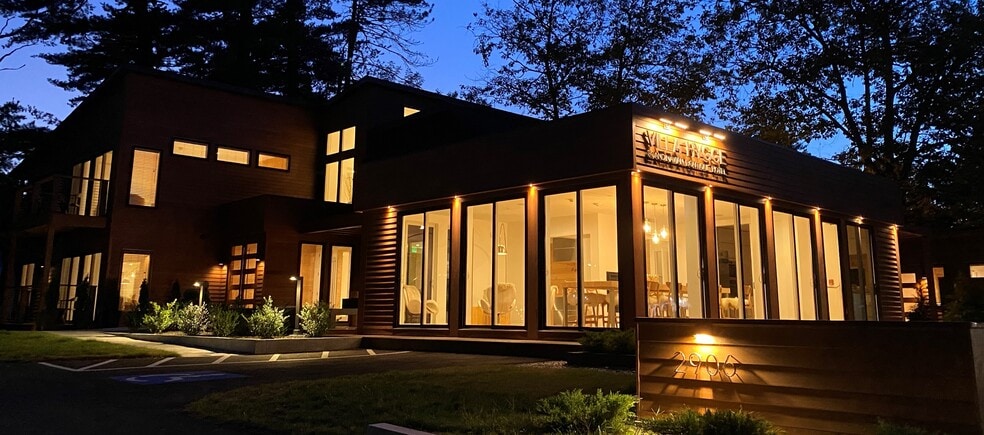 More Photos Of 2906 White Mountain Hwy, North Conway Hotel For Sale