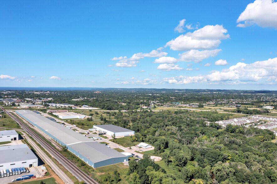 More Photos Of 122-342 Kohlman Rd, Fond Du Lac Industrial For Sale