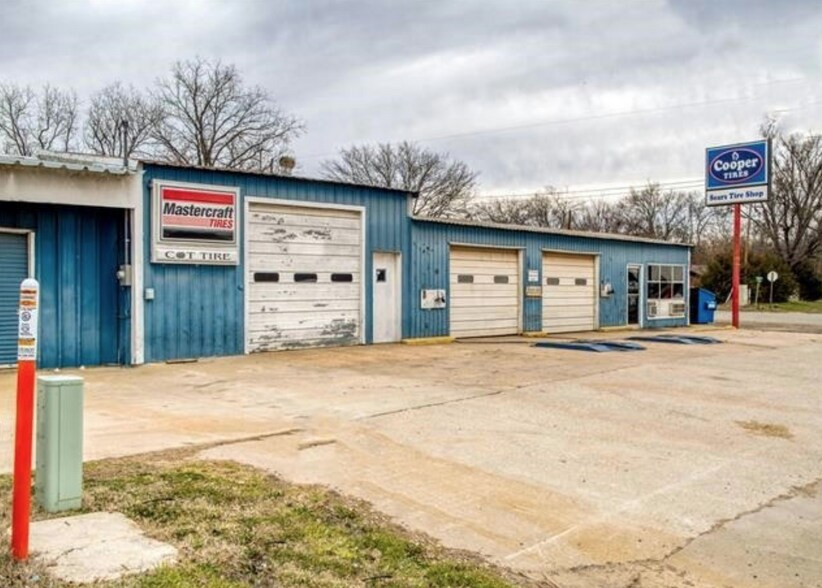 More Photos Of 1019 S Mississippi Ave, Atoka Auto Repair For Sale