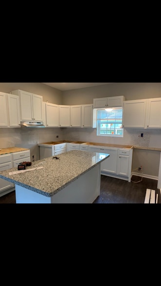 More Photos Of 511 W Cleveland St, Alvin Apartments For Sale