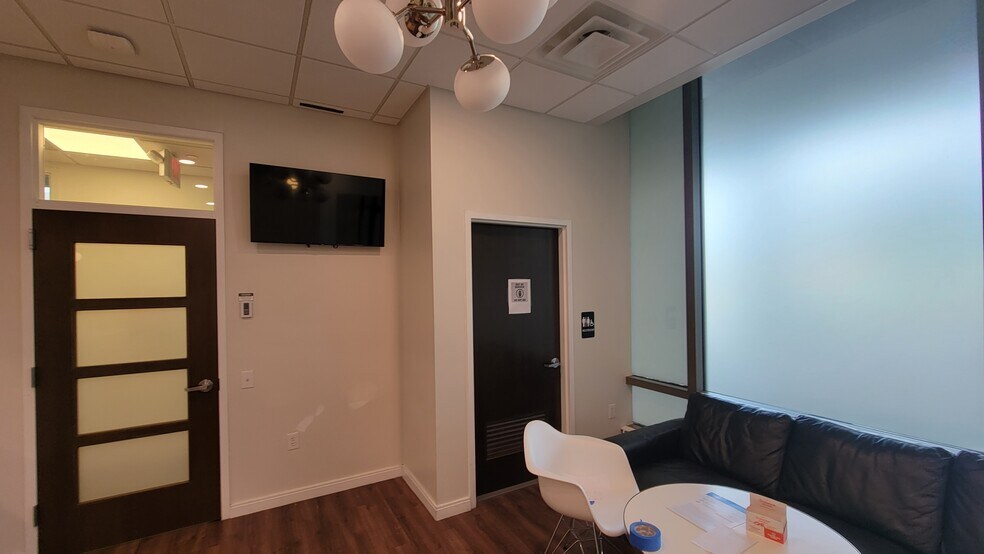 More Photos Of 250 Moonachie Rd, Moonachie Office For Lease