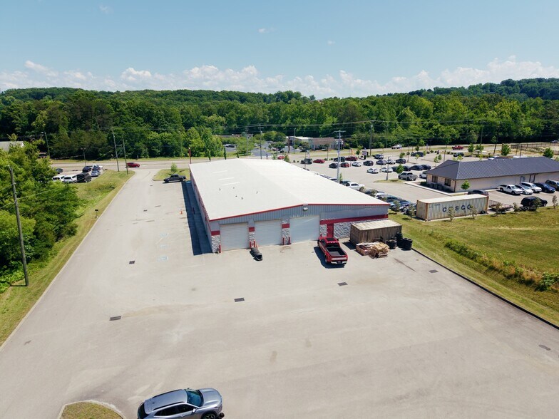 More Photos Of 1345 Callahan Dr, Knoxville Distribution For Sale