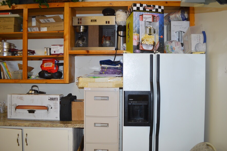 More Photos Of 857 Goshen Hill Rd, Lebanon Flex For Sale