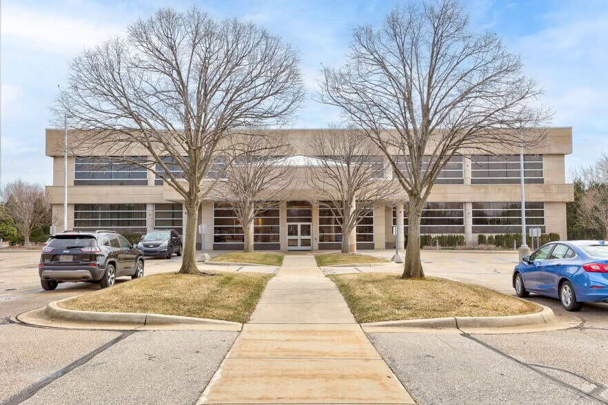 More Photos Of 1 Mutual Ave, Frankenmuth Office For Lease