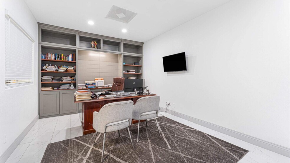 More Photos Of 4059 Bryan Ave, Fort Worth Office Residential For Sale