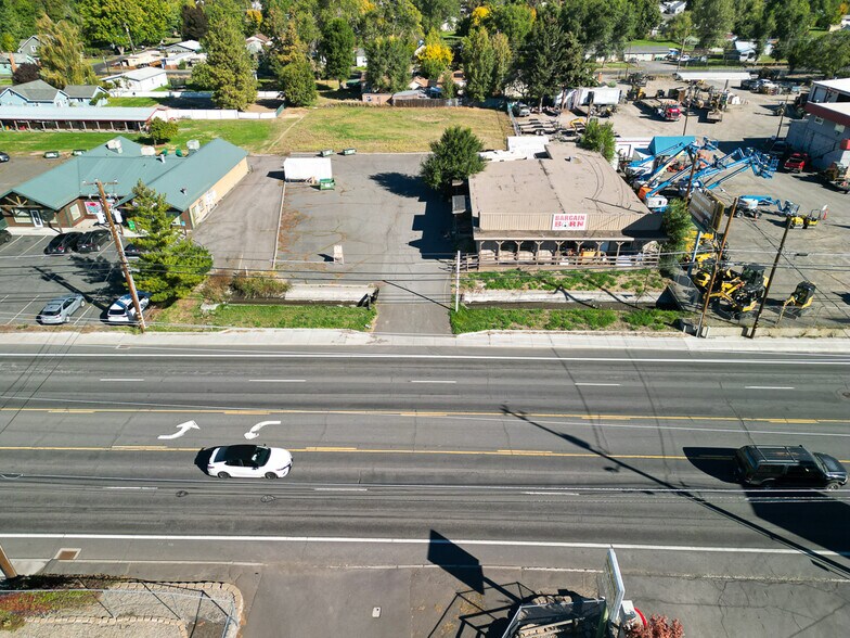 More Photos Of 5113 S 6th St, Klamath Falls Office For Sale