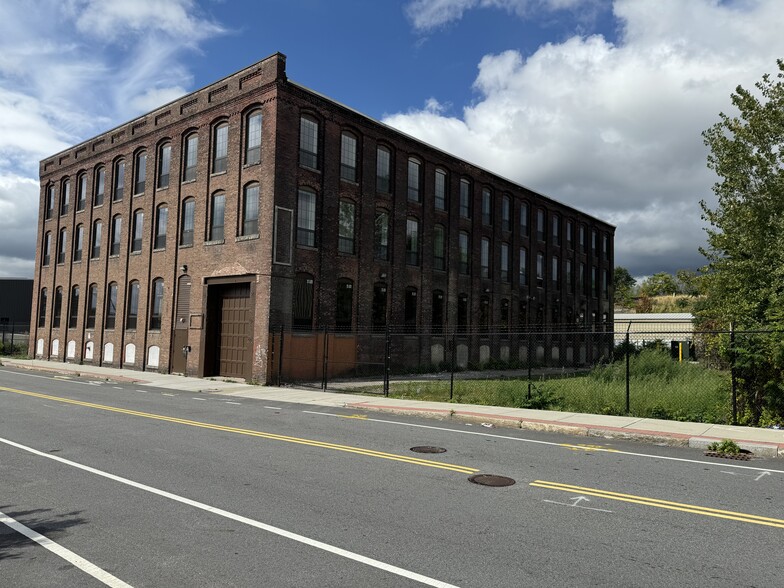 Primary Photo Of 90-84-91 Lamartine St, Worcester Warehouse For Sale