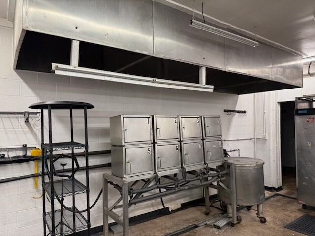 More Photos Of 2207 Pulaski Hwy, Edgewood Restaurant For Lease