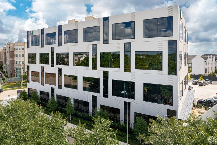 More Photos Of 190 TC Jester Blvd, Houston Office For Sale