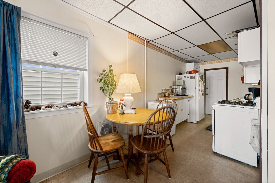 More Photos Of 7-17 School St, Merrimac Apartments For Sale