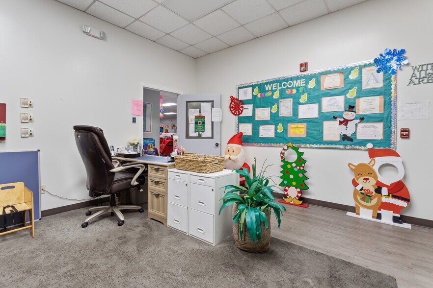 More Photos Of 11376 Three Rivers Rd, Gulfport Daycare Center For Sale