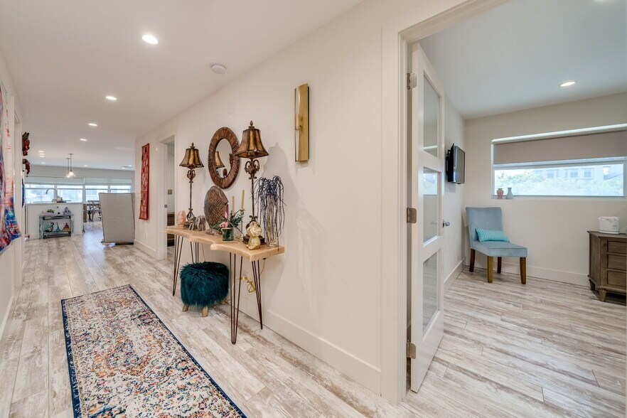 More Photos Of 234 NE 4th Ave, Delray Beach Warehouse For Sale