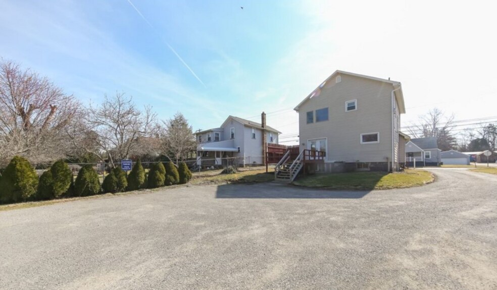 More Photos Of 11796 South Ave, North Lima Loft Creative Space For Sale