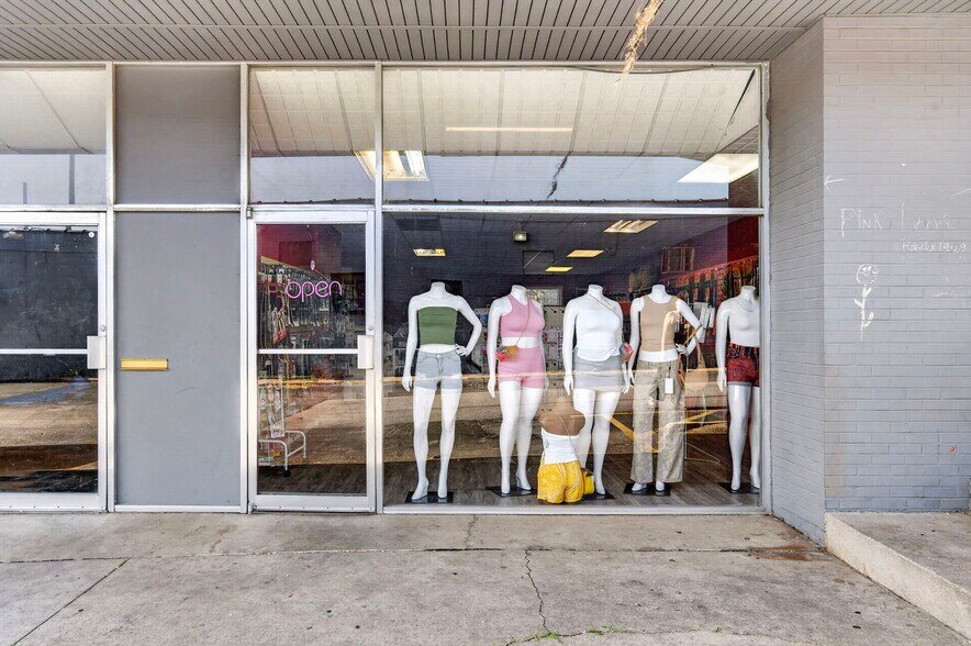 More Photos Of 1950 S Glenstone Ave, Springfield Storefront For Sale