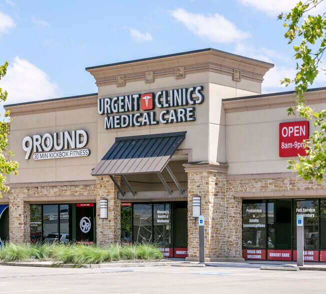 More Photos Of 8498 S Sam Houston Pky E, Houston Storefront For Sale